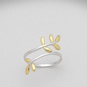 STERLING SILVER LEAF RING PLATED WITH 18k GOLD!